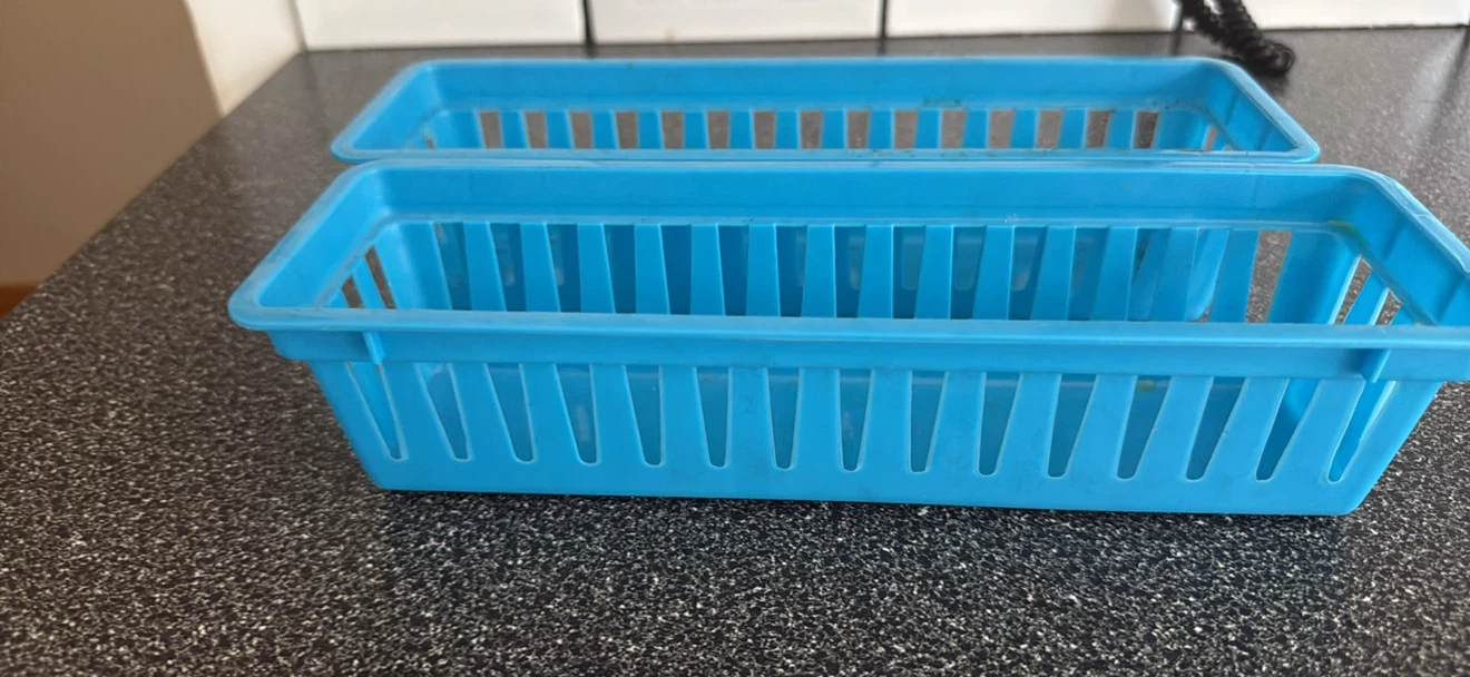 Two blue storage containers - photo 2