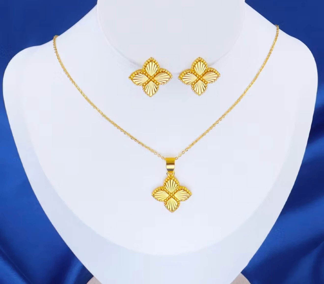 18K Plated Gold Clover Pendant Necklace and Earrings Set