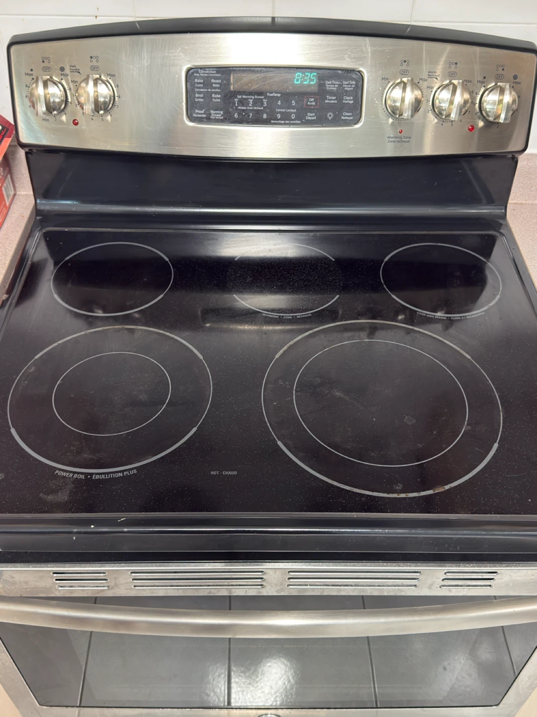 GE Electric Freestanding Range with Oven - photo 2