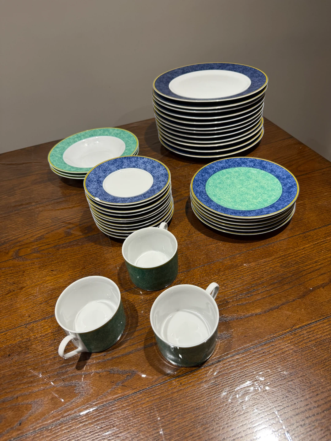 Dinner plates