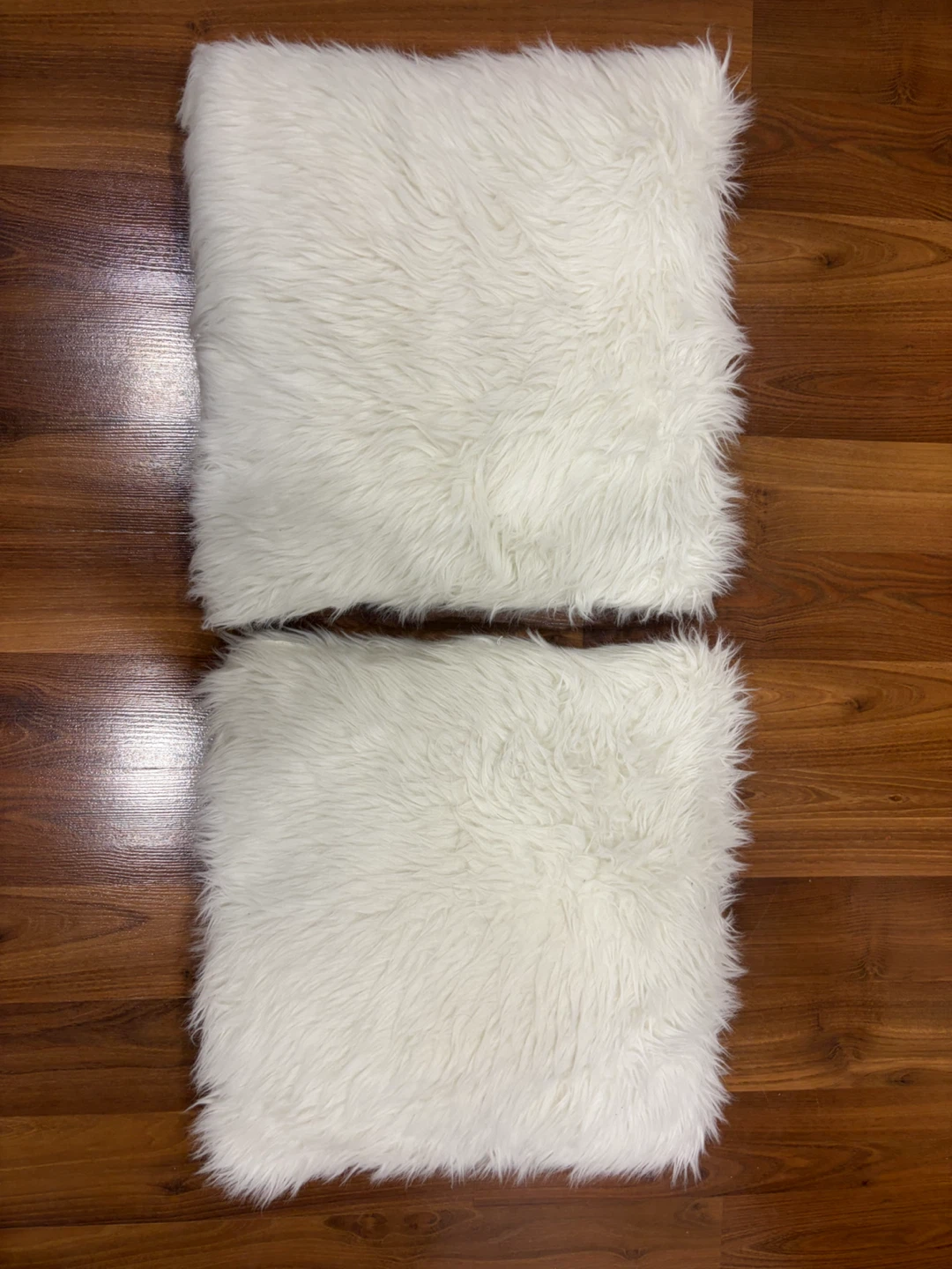 Faux Fur Throw Pillows - photo 2