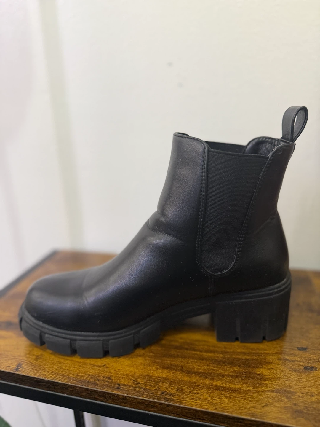 Black Chelsea Boots Size 7