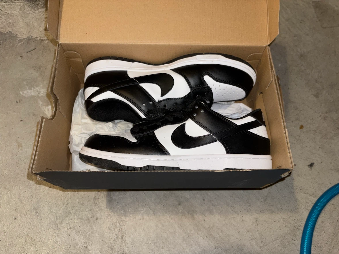 ALDO Black Faux Leather Heels and Nike shoes - photo 3
