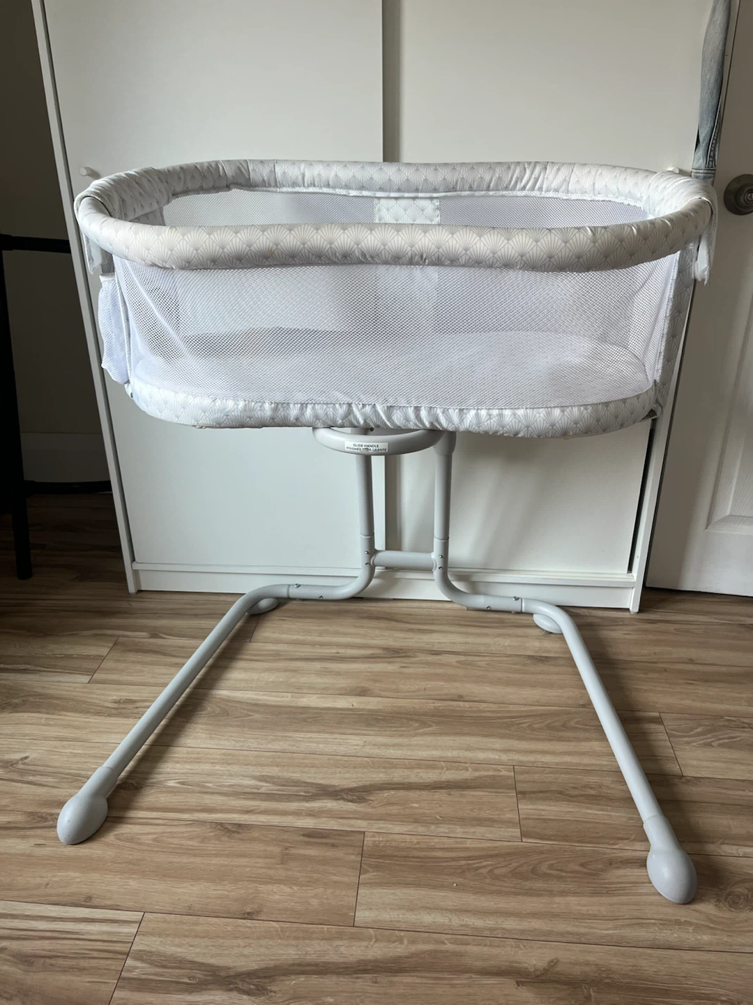 Halo glide bassinet