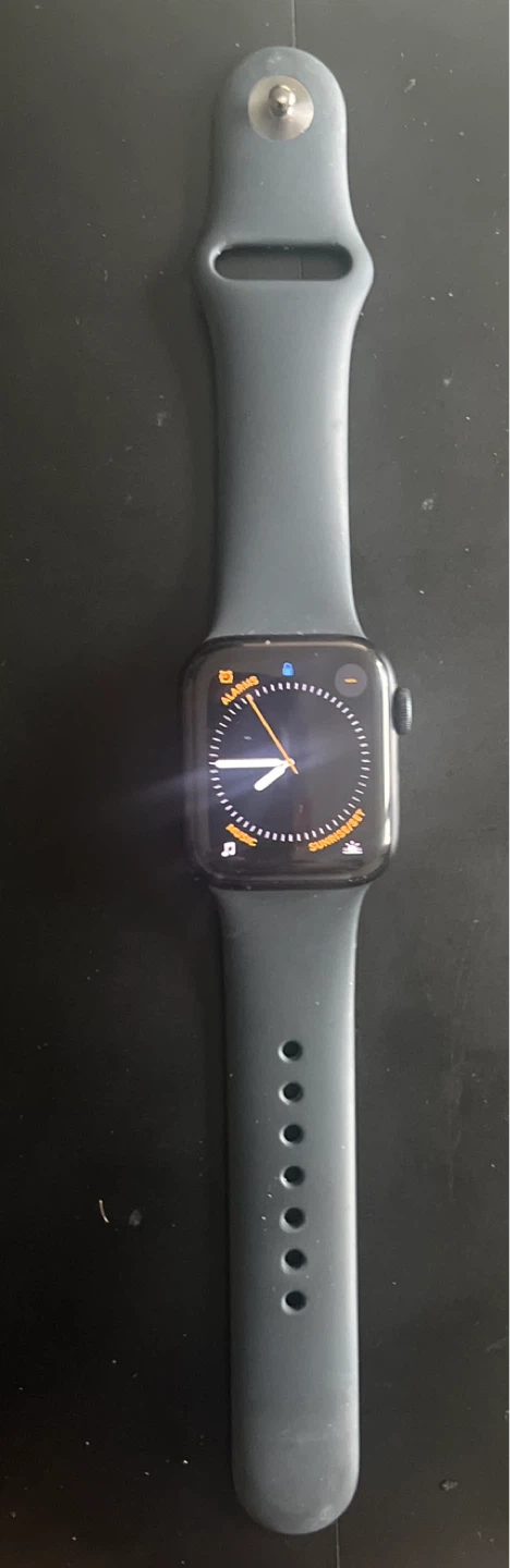 Apple Watch SE GPS 40 mm Midnight Black with Charging Cable - photo 2