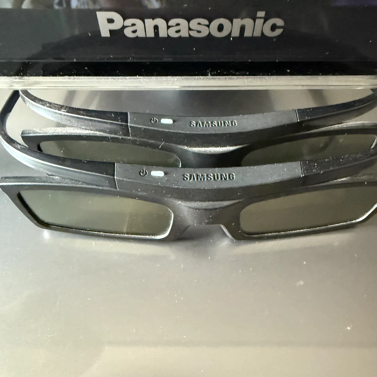 50’ HDTV with 3D - photo 2