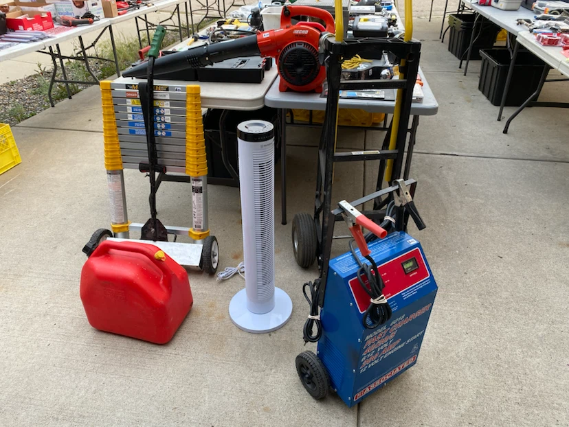 Garage sale tools!!! Sunday August 9 8:30-6 113 Pantego bay NW - photo 2