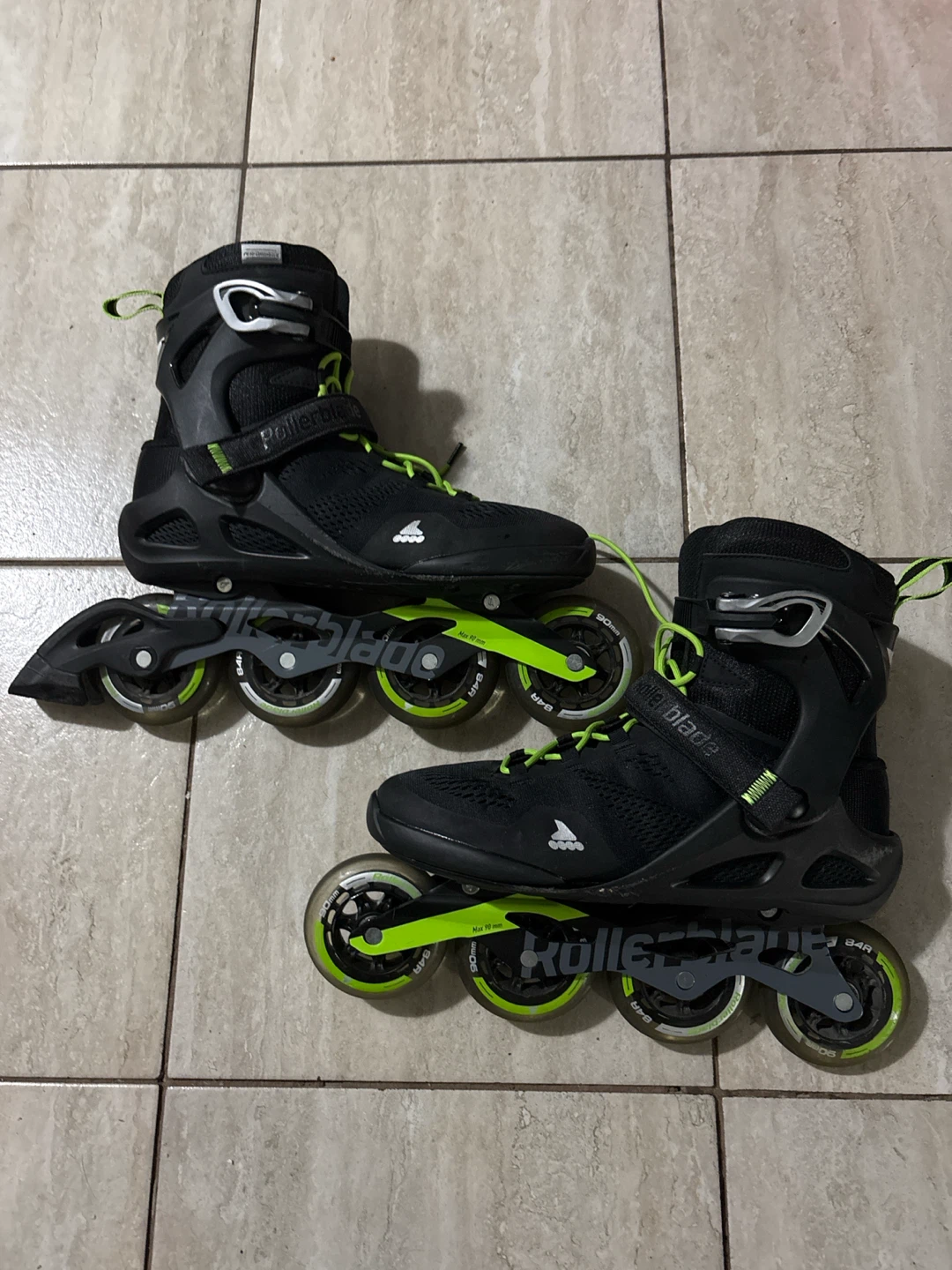 Rollerblade Macroblade 90 Inline Skates (size 11US)
