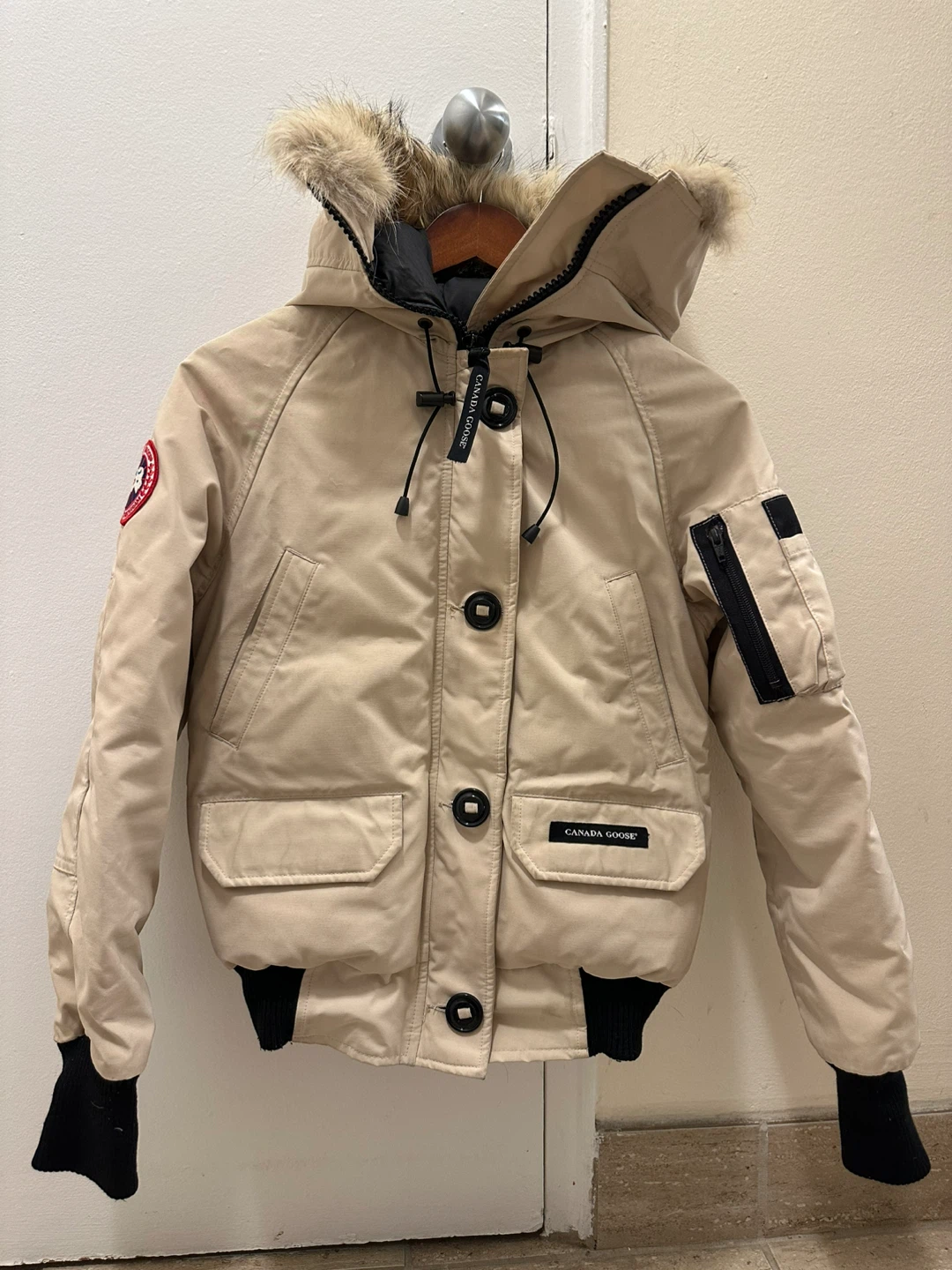 Canada Goose Bomber Jacket - Beige - Women’s - photo 4