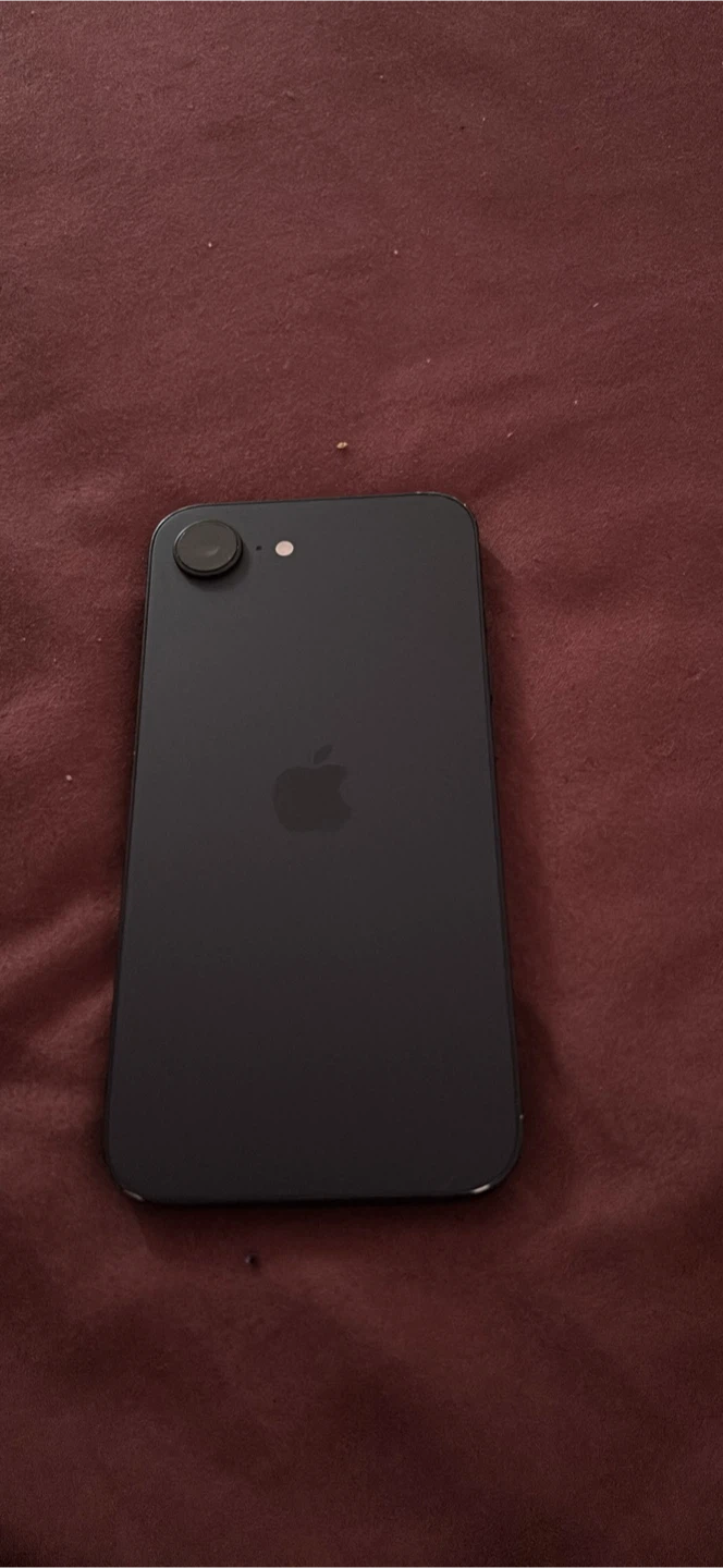 Apple iPhone 16e - black-256gb - photo 3