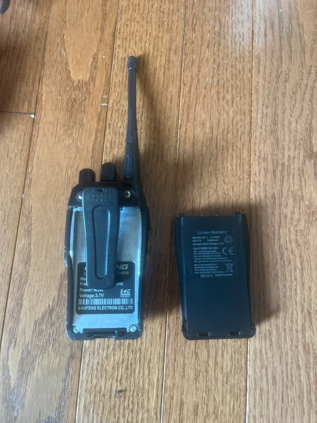 Baofeng Two-Way Radio with Charger and Earpiece - photo 4