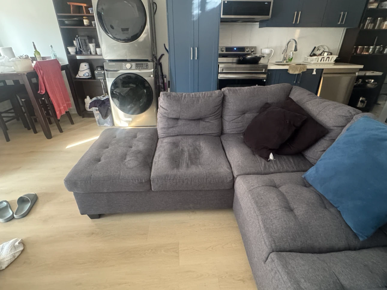 Sectional sofa - photo 3
