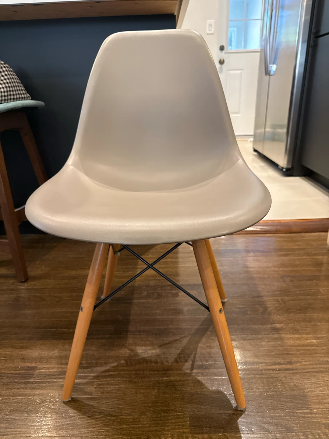 2 Modern Accent Chair with Wooden Legs
