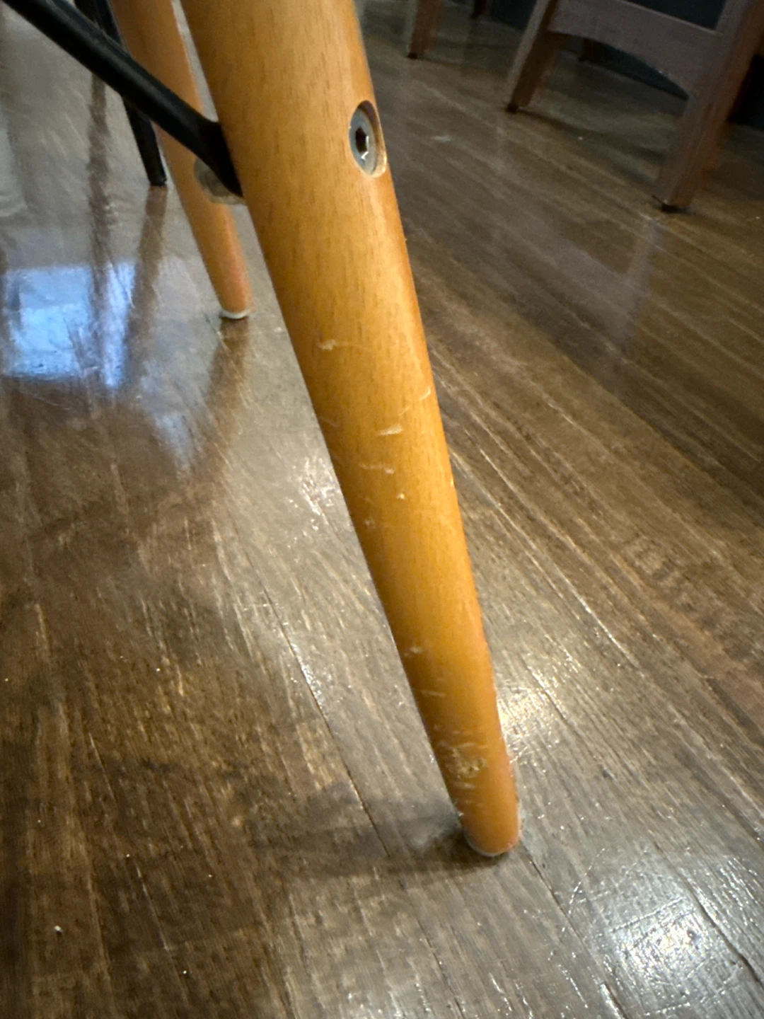 2 Modern Accent Chair with Wooden Legs - photo 2