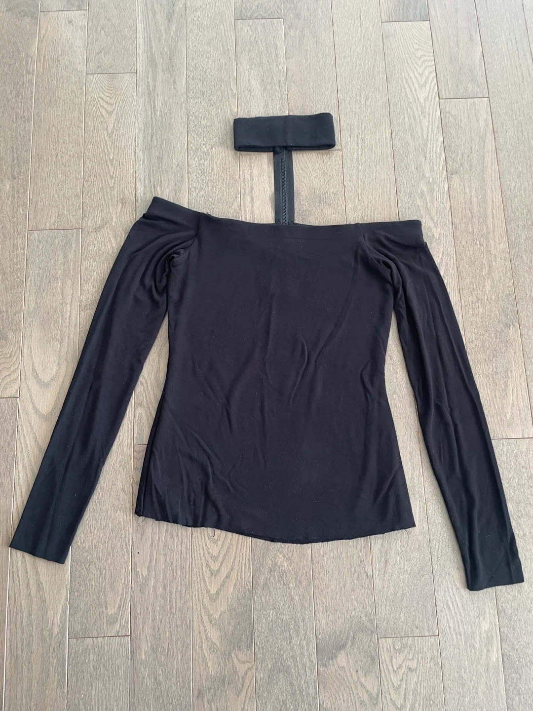 Black off-the-shoulder long sleeve top with choker detail
