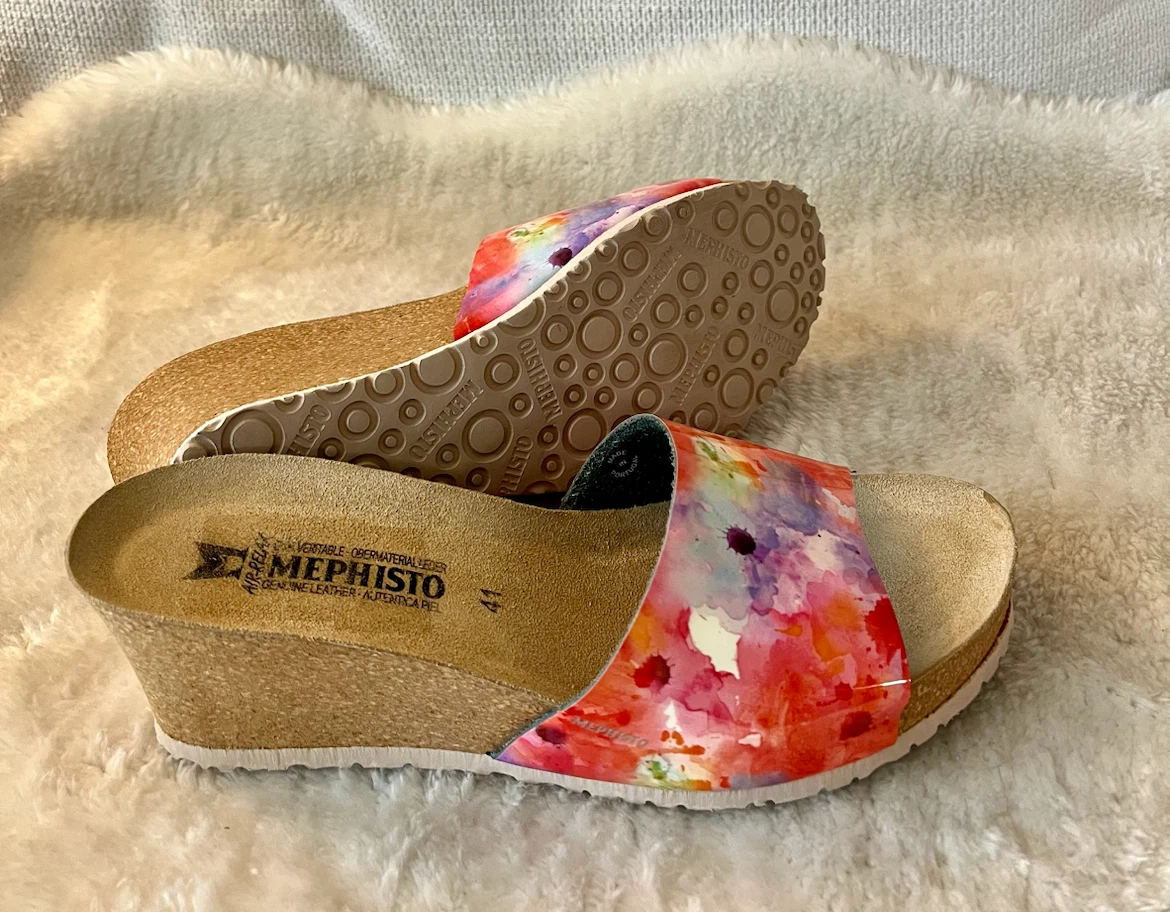 Mephisto Wedge Sandals - Size 41 - Watercolour Floral - photo 2