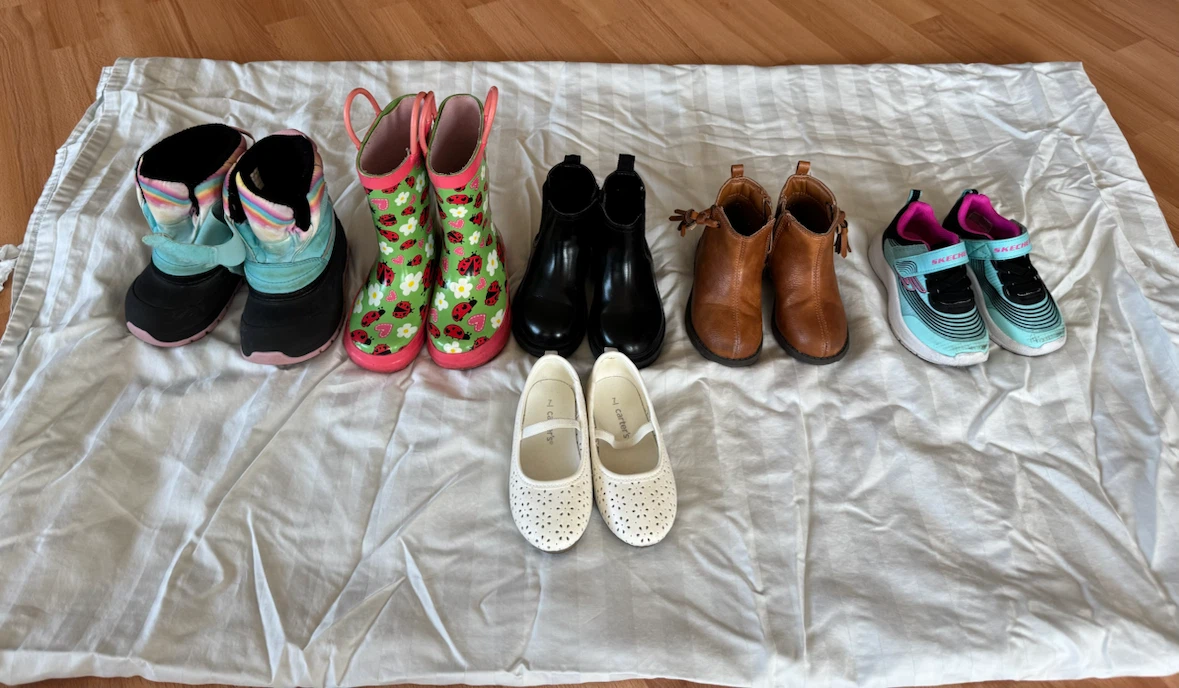 Toddler girl size 7 shoes (snow boots, Rainboots, etc)