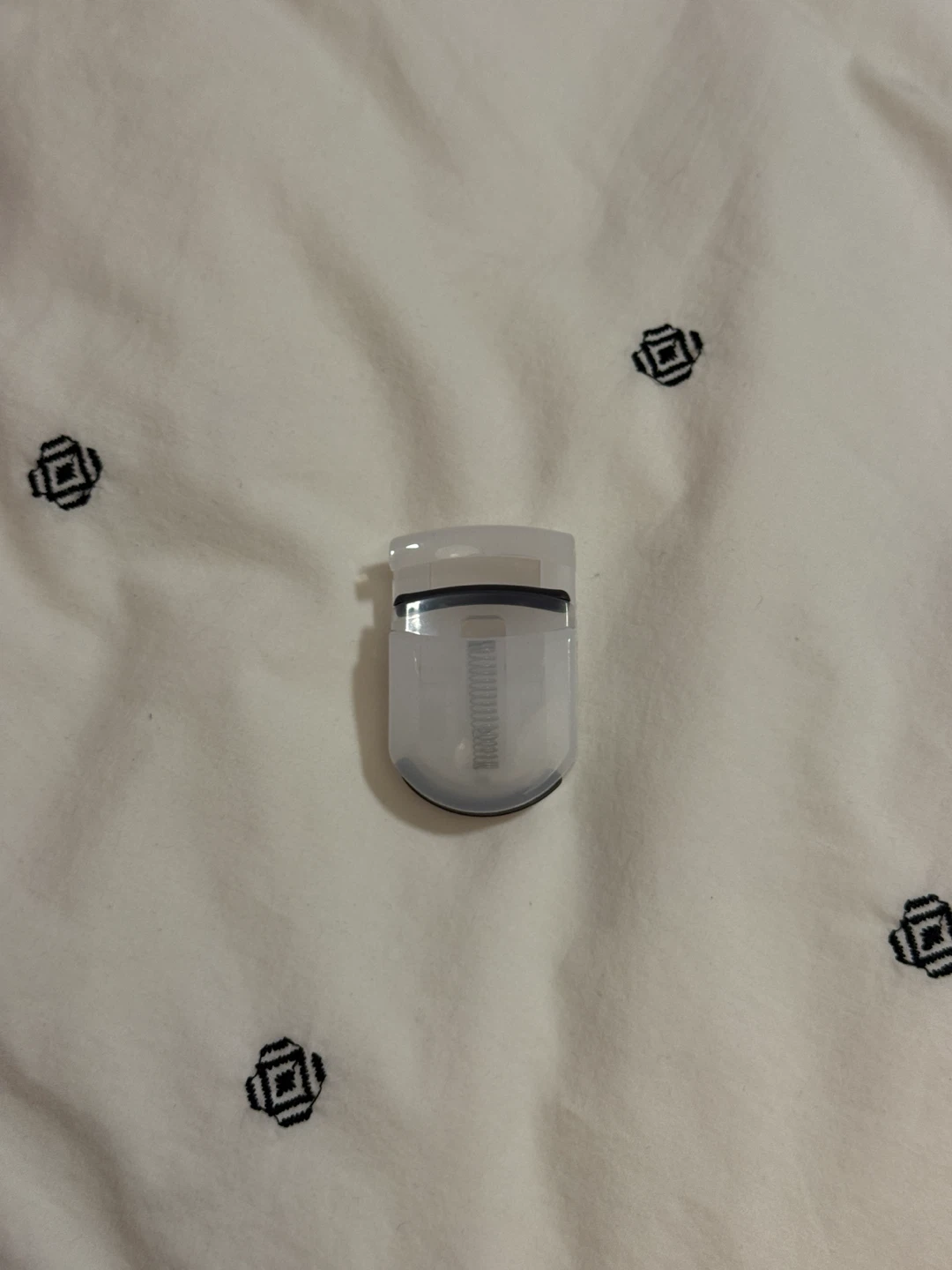 MUJI Portable Eyelash Curler - photo 2