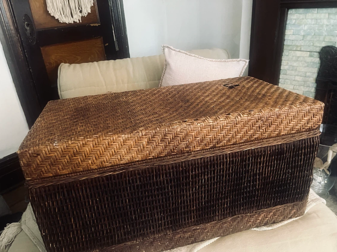 Wicker Storage Chest Trunk with hole