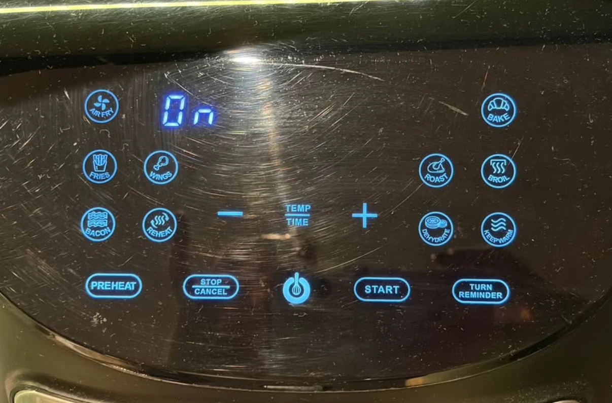 Gourmia Air Fryer - photo 2