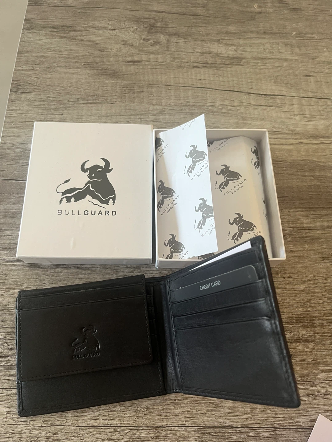 Bullguard Black Leather Bifold Wallet - photo 2