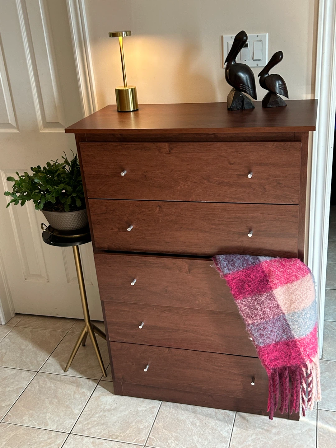 Brown 5-Drawer Dresser - photo 4