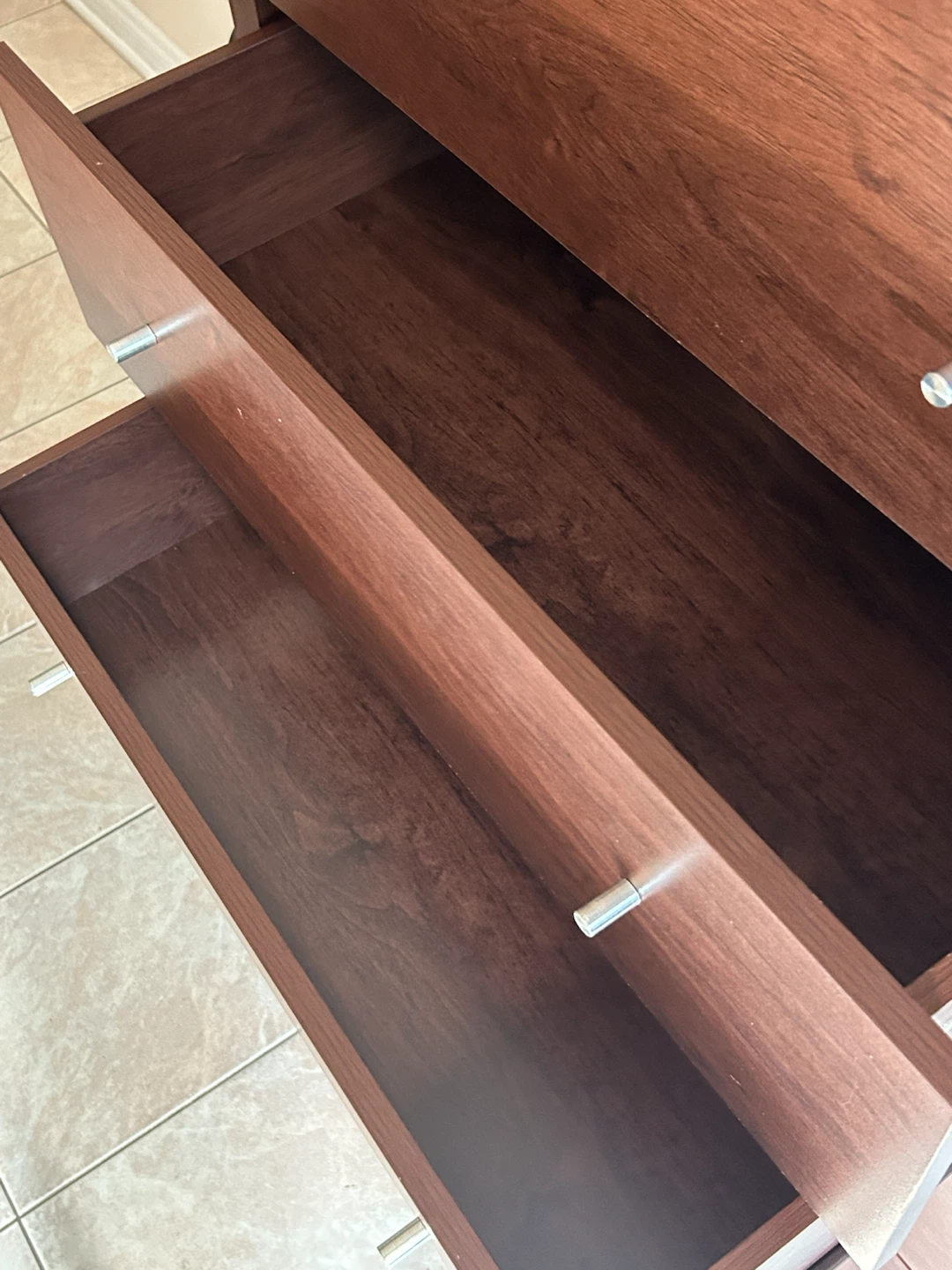 Brown 5-Drawer Dresser - photo 5