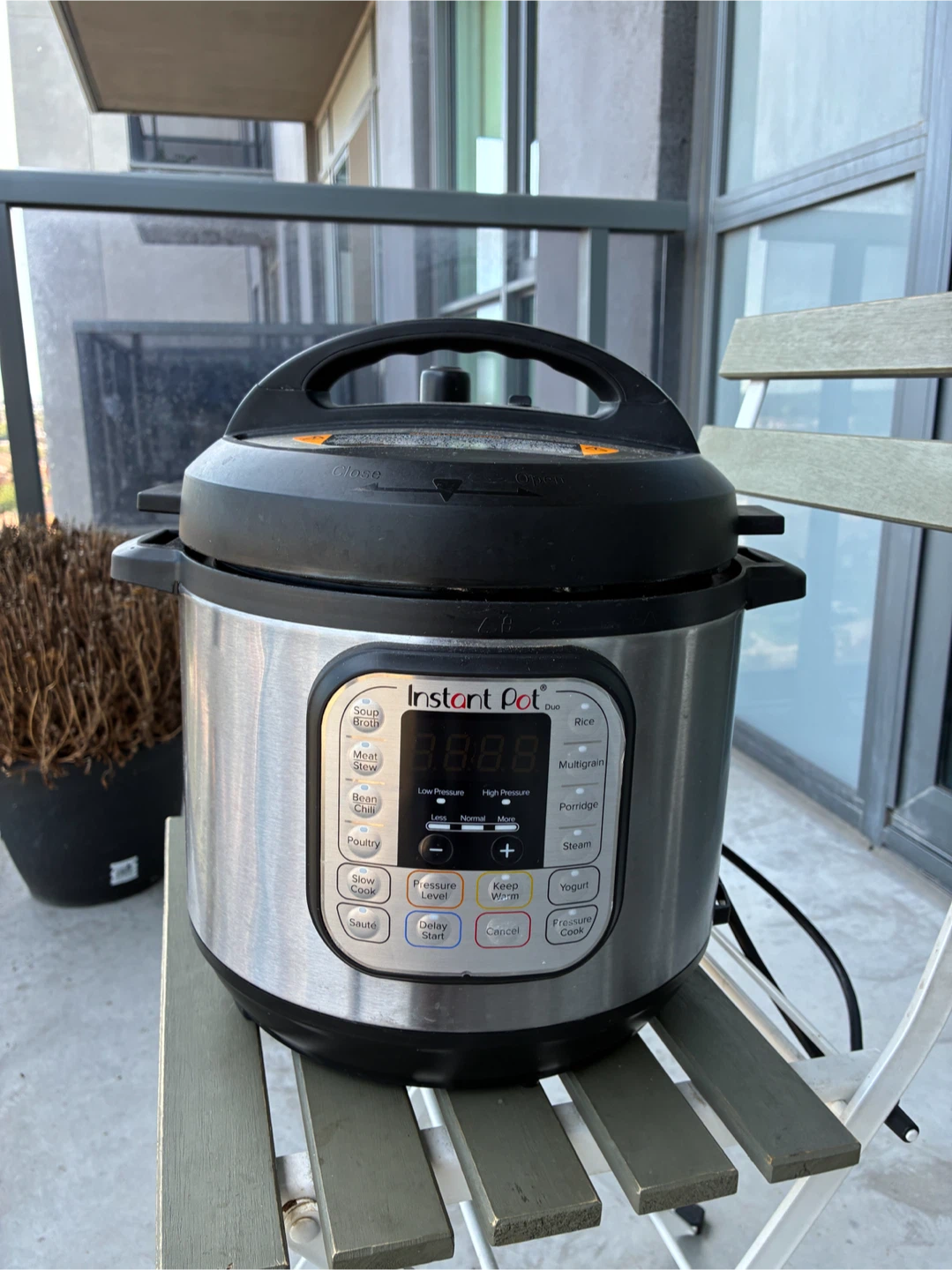 Instant Pot Duo 7-in-1 Electric Pressure Cooker