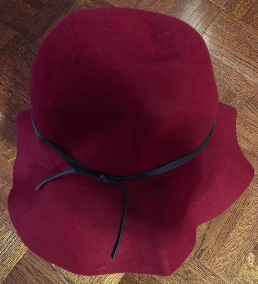 Red Cloche Hat with Leather Band - photo 2