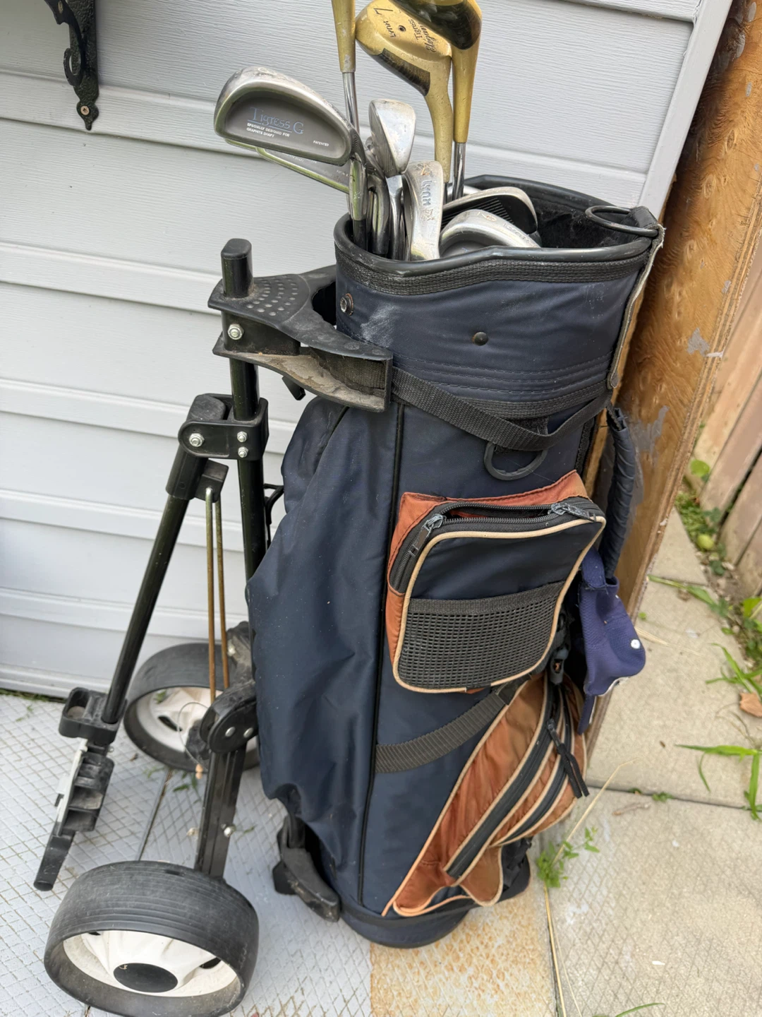 Datrek Golf Bag with Lynx Clubs