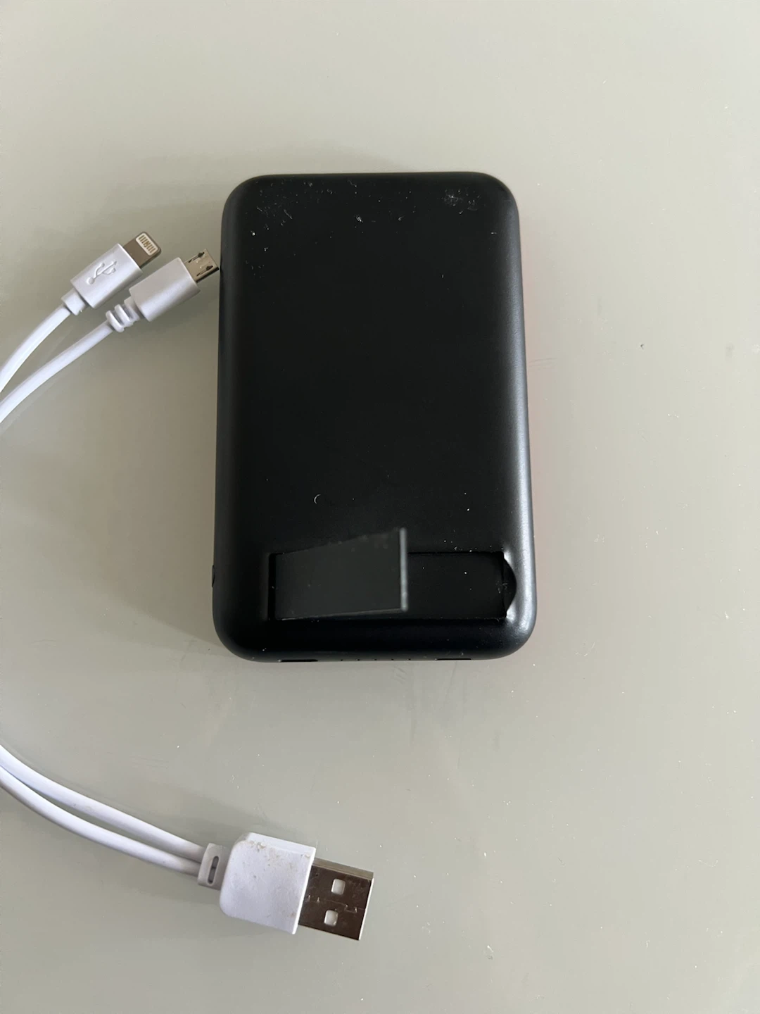 Veektomx VT031 Wireless Charging Power Bank 5000mAh - photo 2