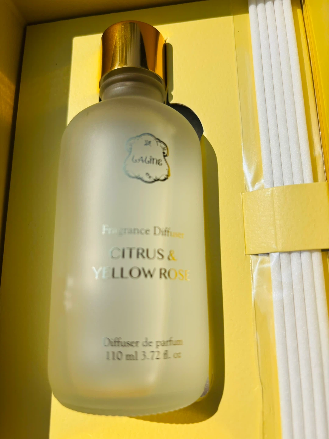 BNIB Laline Citrus & Yellow Rose Fragrance Diffuser & Candle Set - photo 2