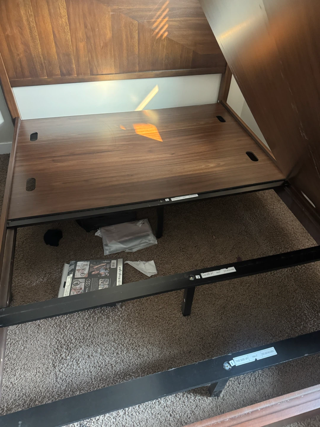 Queen size bed frame - photo 4