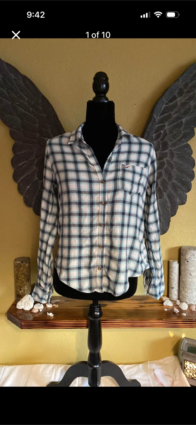 Hollister Blue Plaid Button Up Shirt