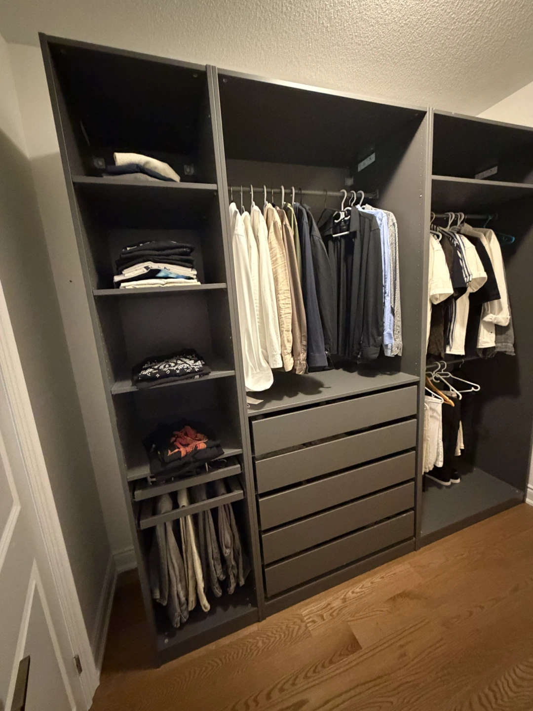 King storage bed, queen storage bed,freestanding closet - photo 3