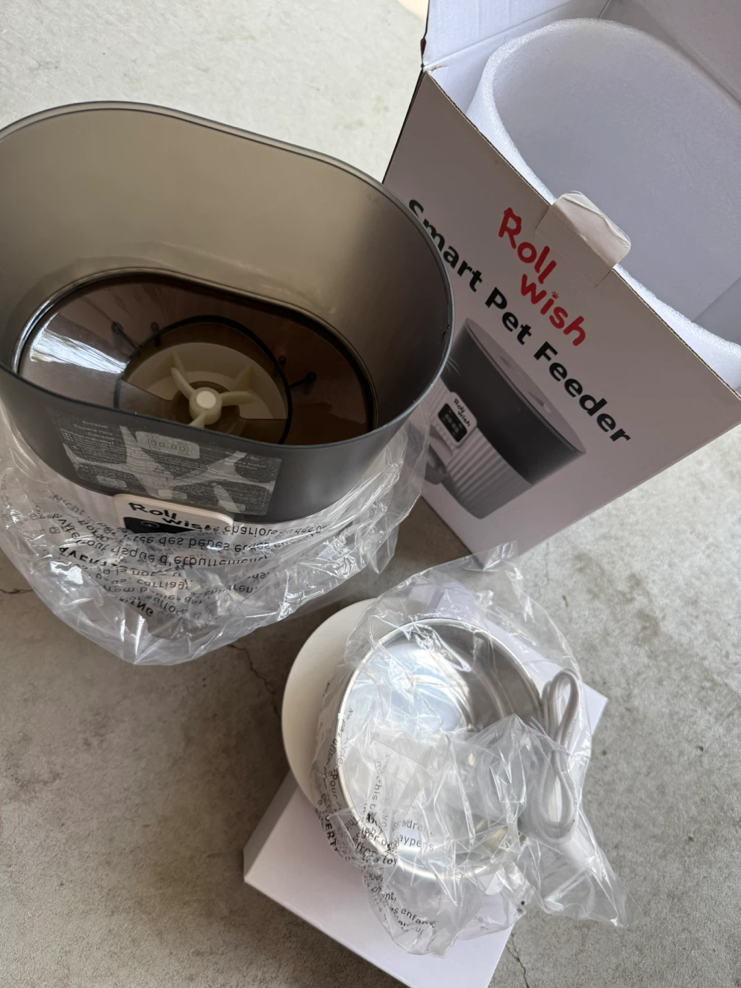 Smart Pet Feeder / water fountain - photo 2