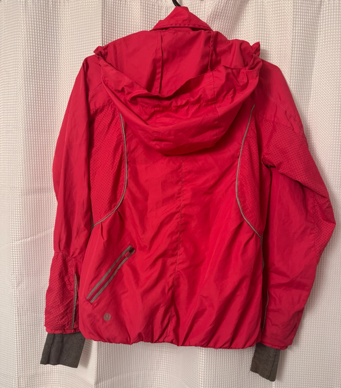 Lululemon Pink Hooded Jacket Size 4 - photo 2