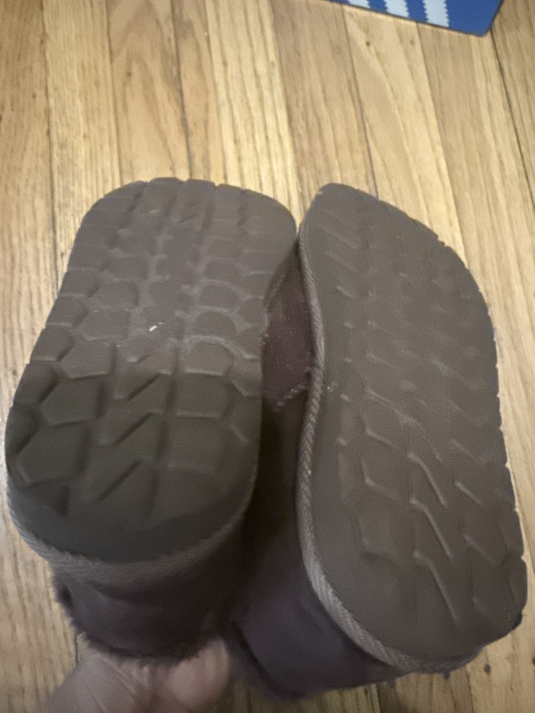 Girl Gap  Brown Fleece Slippers - Size 7/8 - photo 5