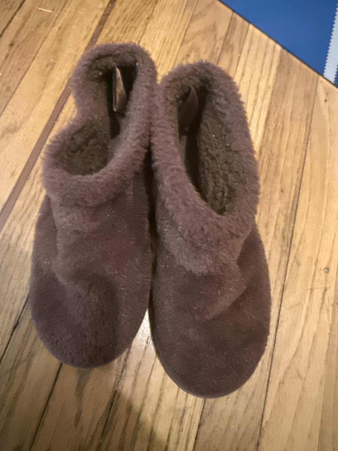 Girl Gap  Brown Fleece Slippers - Size 7/8