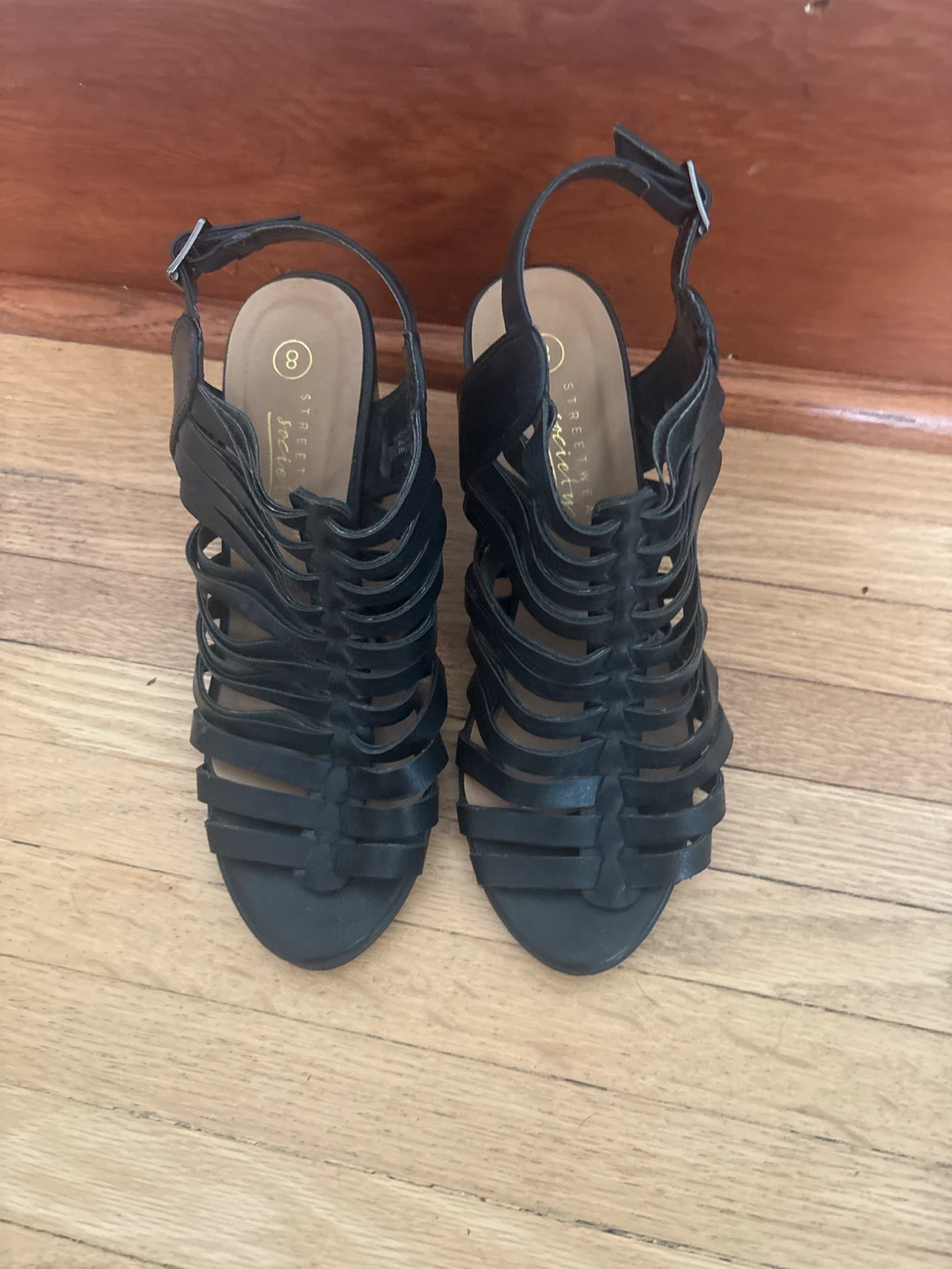 Black strappy heeled sandals - photo 2