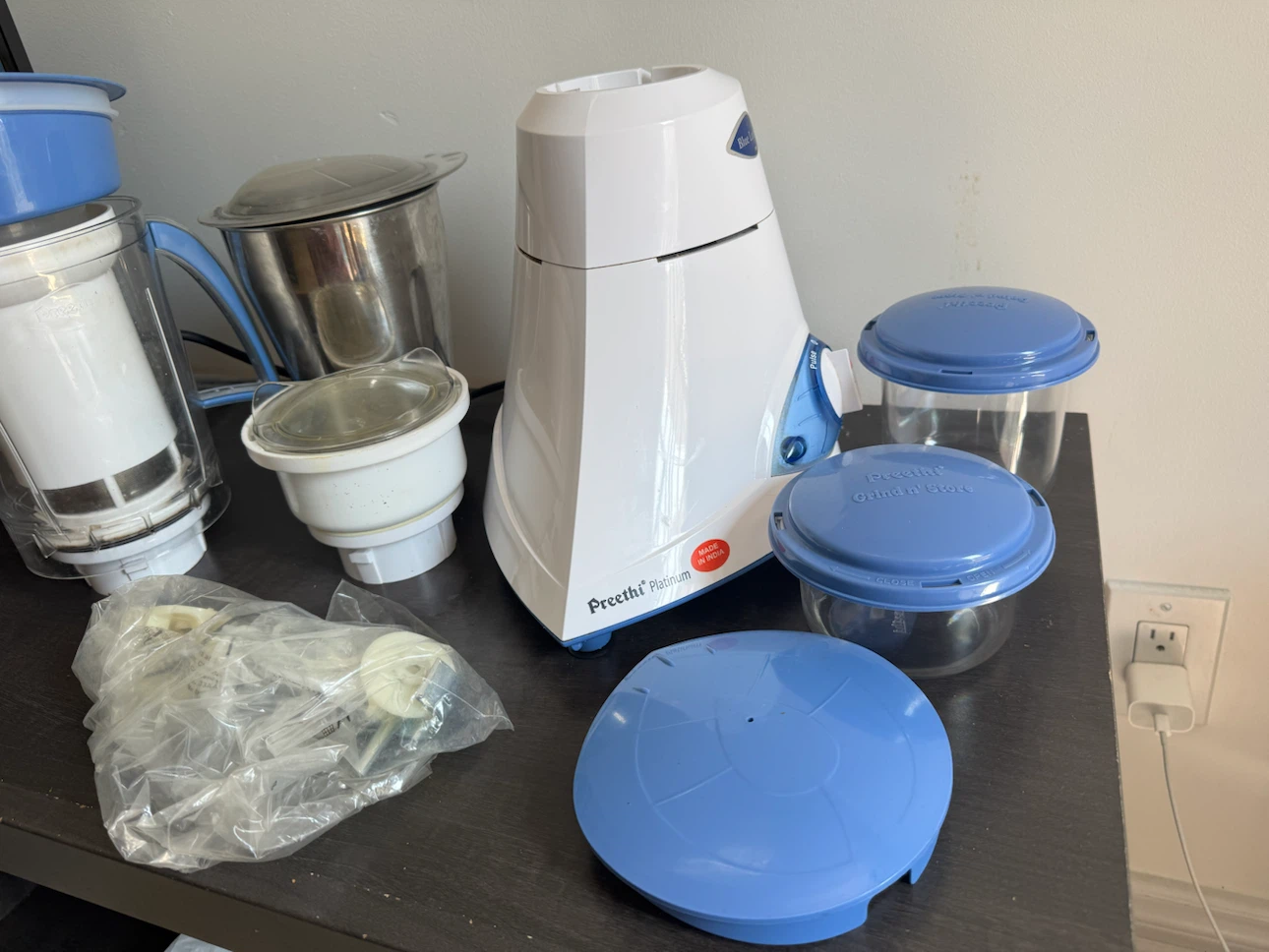 Preethi Platinum Mixer Grinder + Accessories - photo 2
