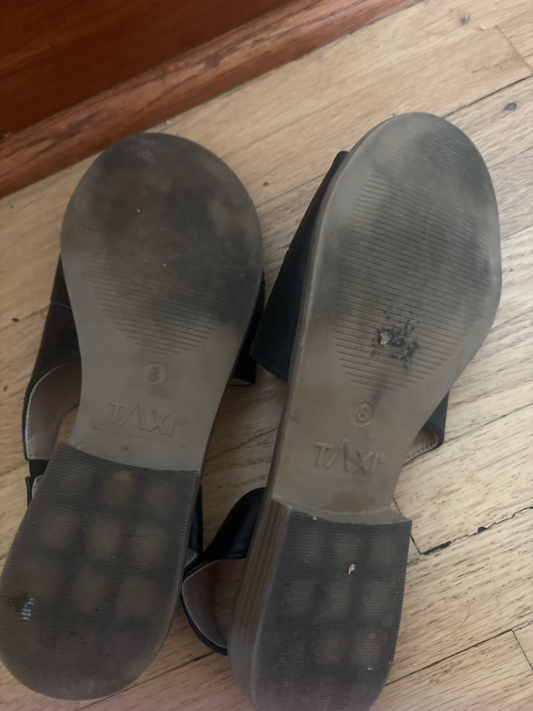 TAXI Black Slingback Sandals Size 8 - photo 4