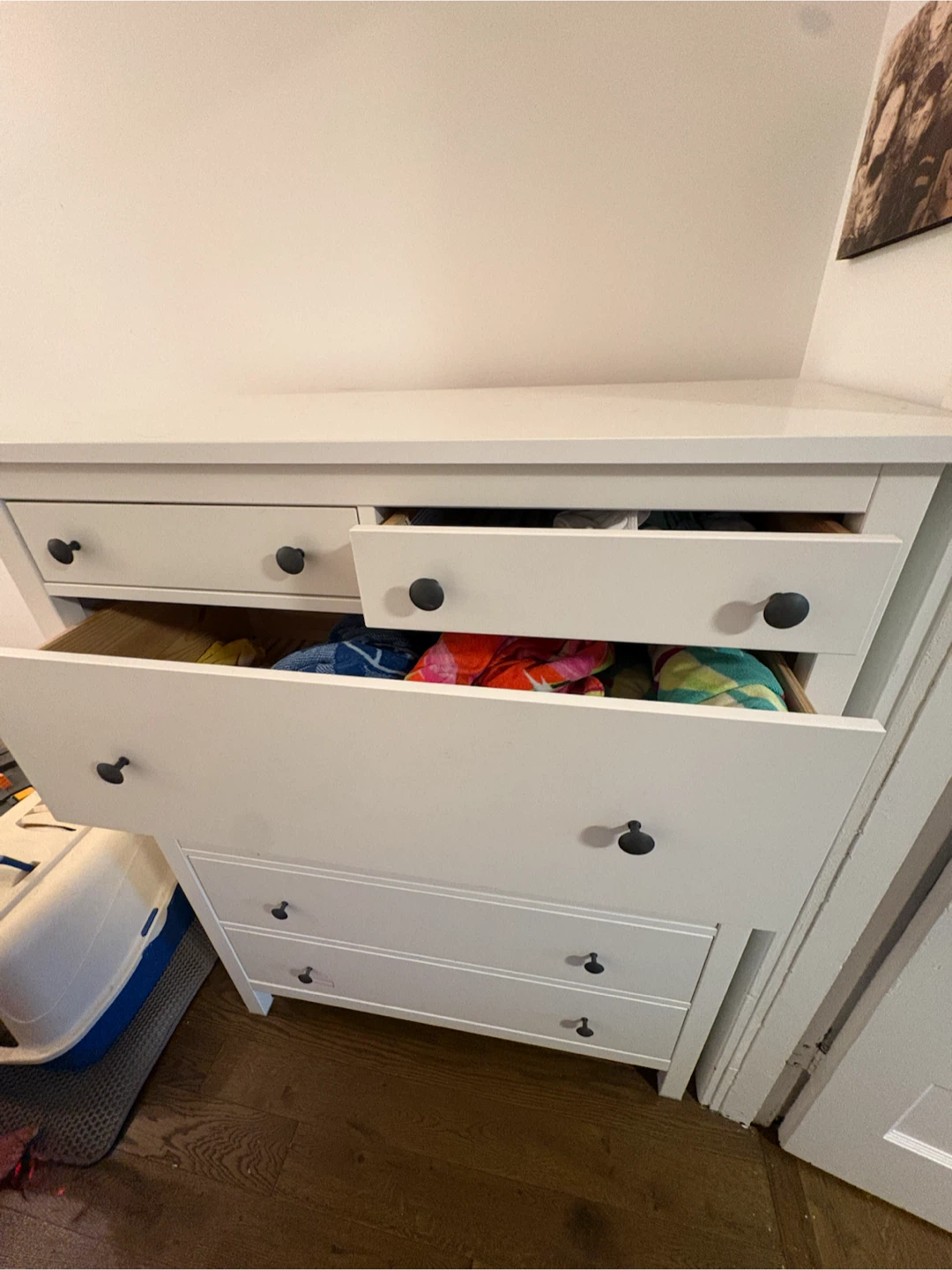 White 6-Drawer Dresser - photo 2