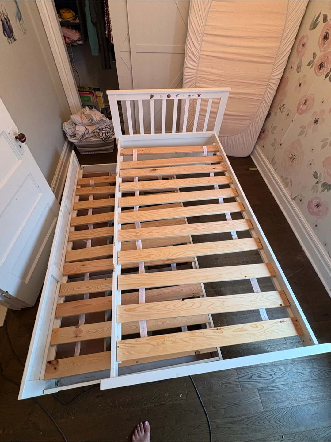 White Toddler Bed Frame with Slats - photo 5