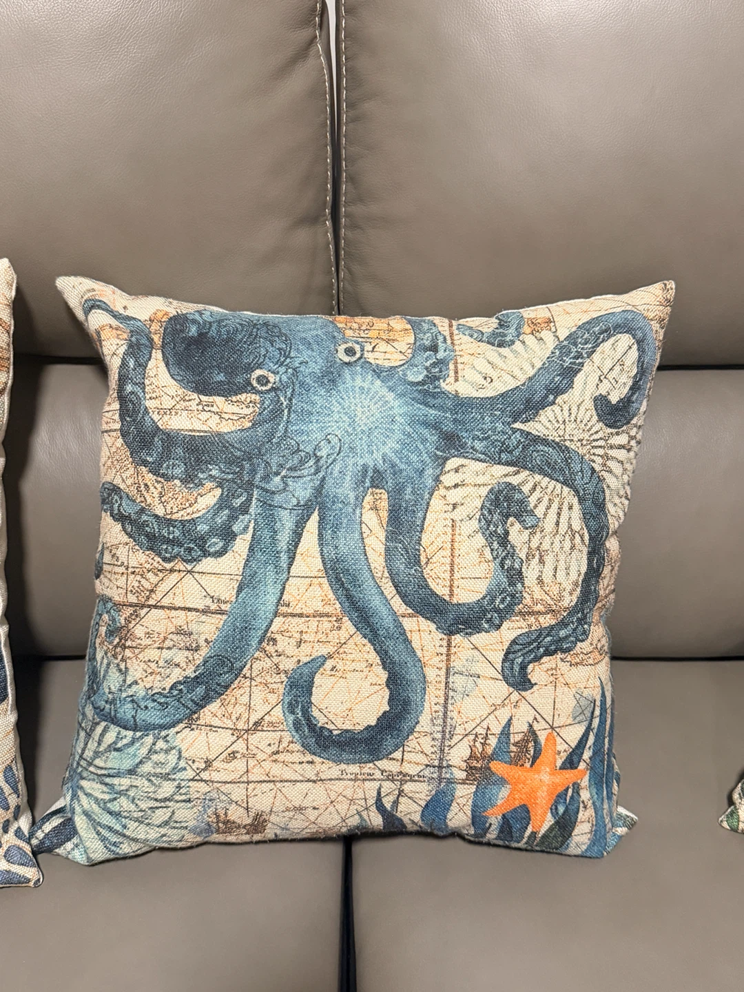 4 Throw Pillows- Nautical Theme (includes pillows & covers) - photo 3