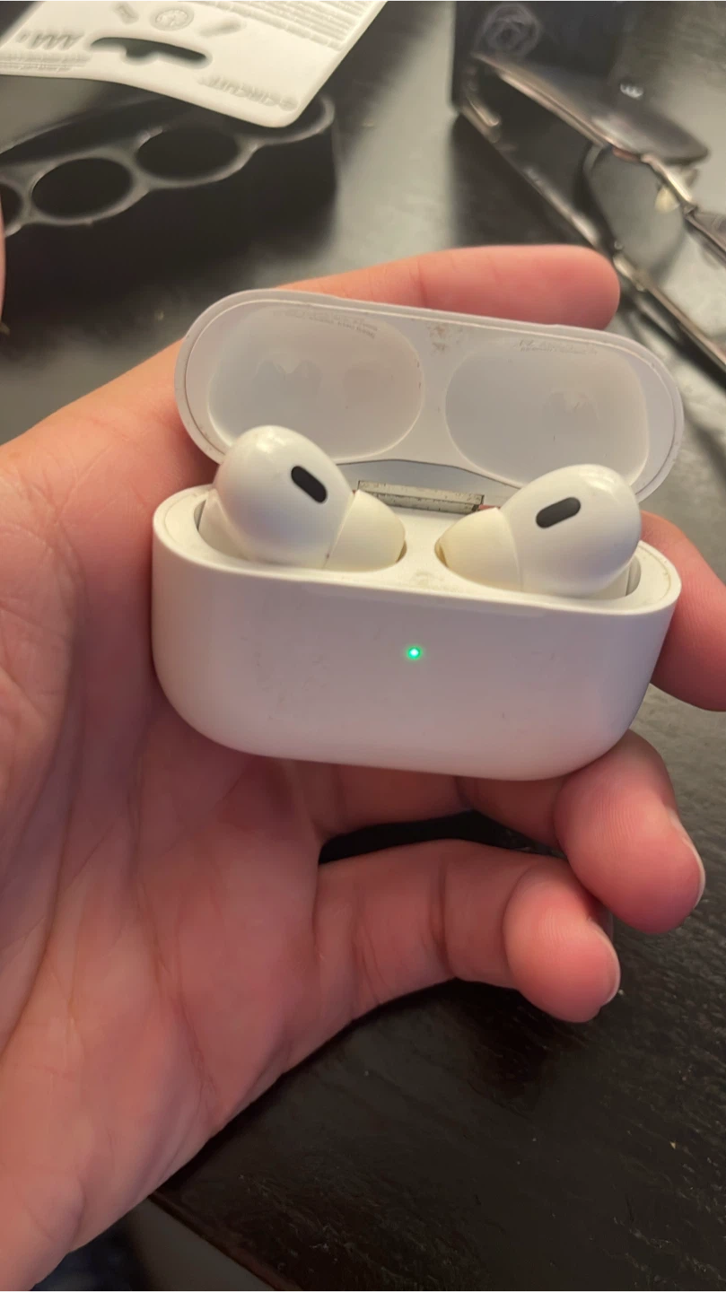 Apple AirPods Pro (2nd Gen) Wireless Earbuds - photo 2