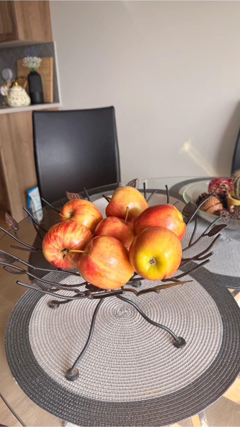 Decorative Metal Fruit Bowl with Leaf Design - photo 3