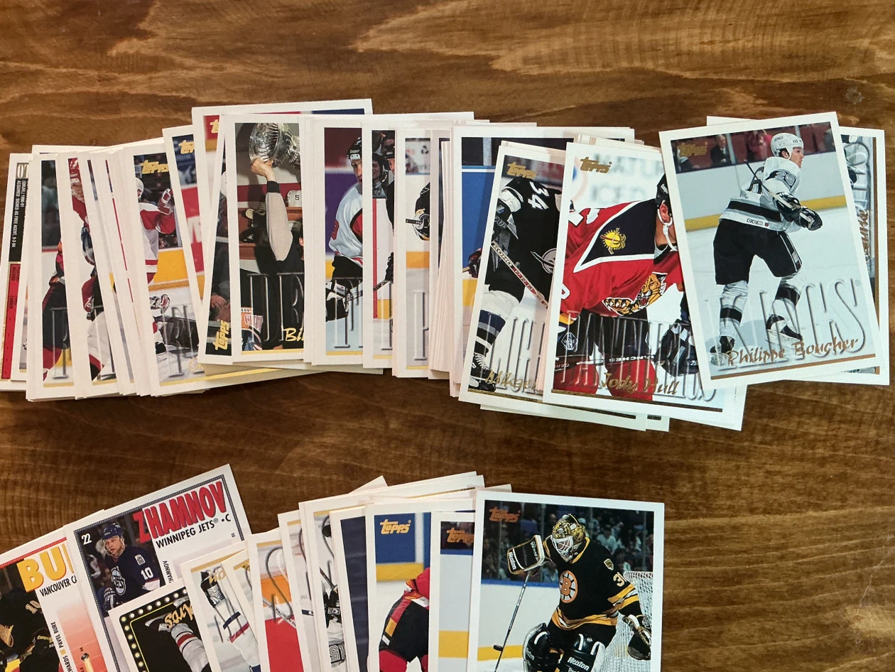 1995-96 Topps 110 Hockey Cards Set ! - photo 4