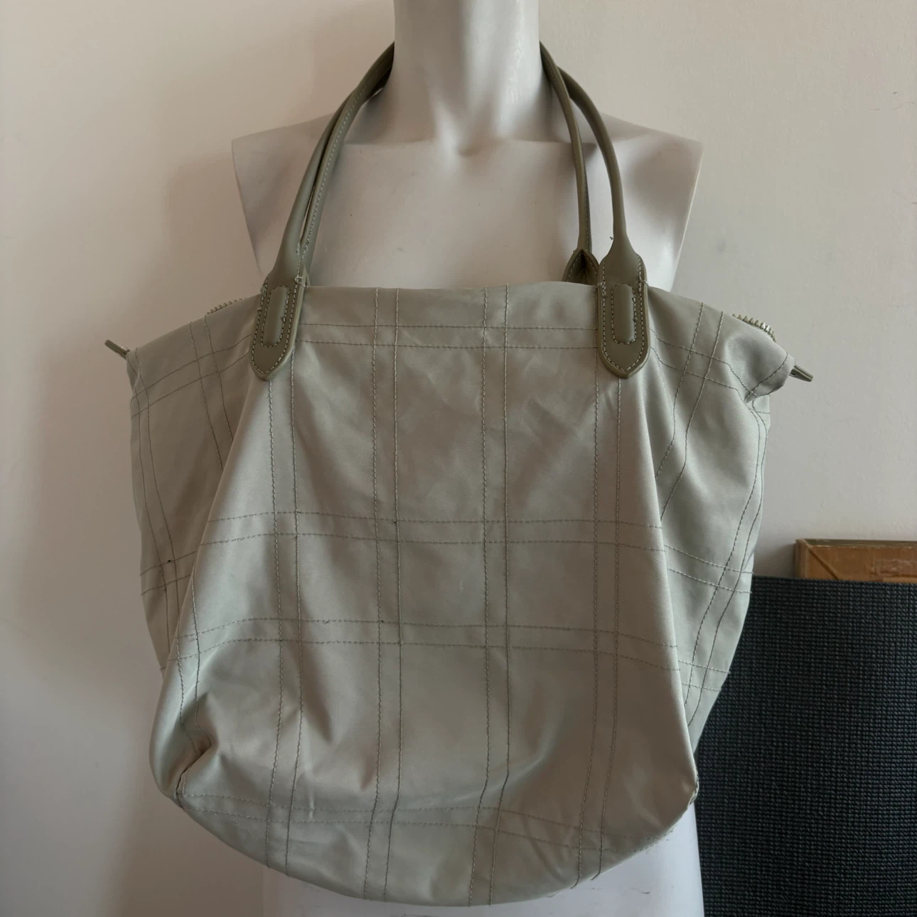 Zara Light Sage Green Tote Bag with Grid Stitching - photo 2
