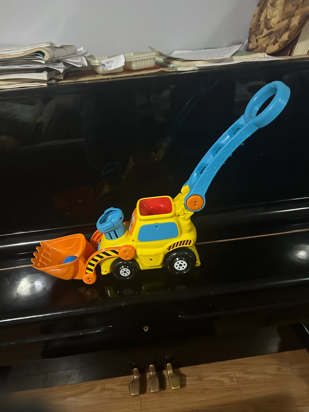 VTech 2-in-1 Ride-On Construction Dump Truck